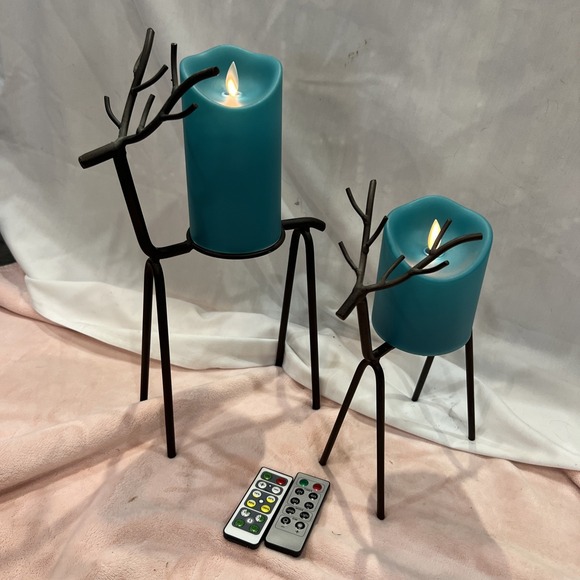 2 Reindeer Candle Holders Standing Iron Metal with flames less remote candles - Picture 3 of 8